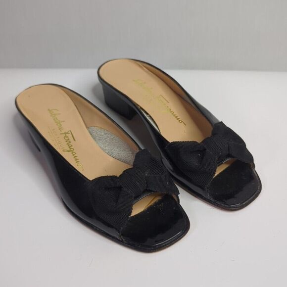 Salvatore Ferragamo Boutique 6.5 B Black Patent Leather With Bow Open Toe Slide - Picture 3 of 16